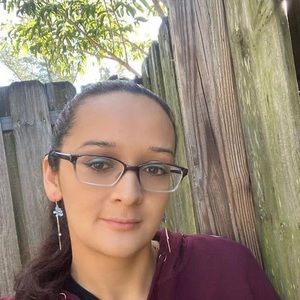 Meet your Posher, Edith